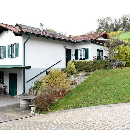 Wein&wohnen Matzl - Apartment Fuerstenfeld